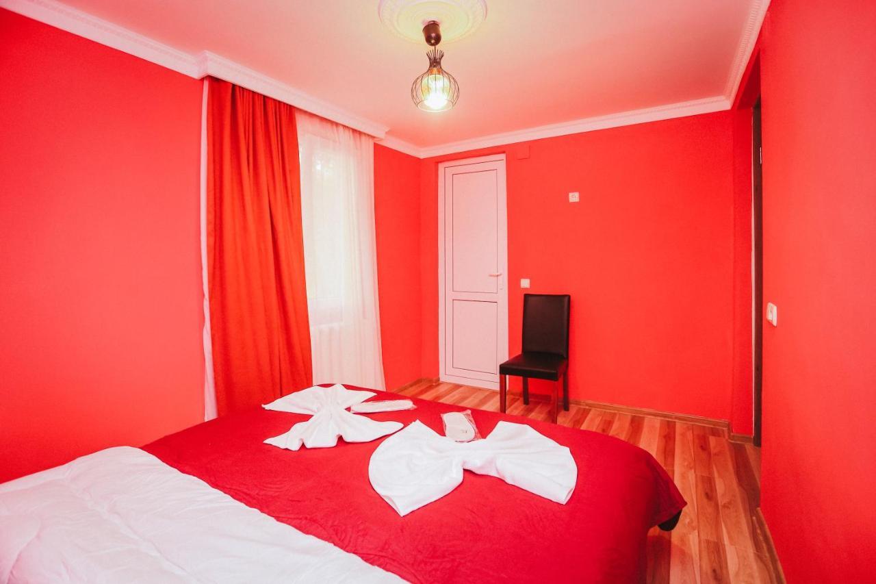 Bebo Babu Guest House Kutaisi Eksteriør bilde